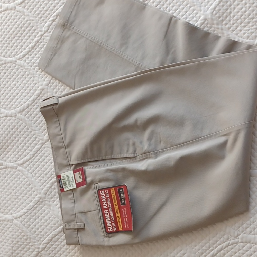 Haggar Mens Wrinkle Resistant Khakis - NWT